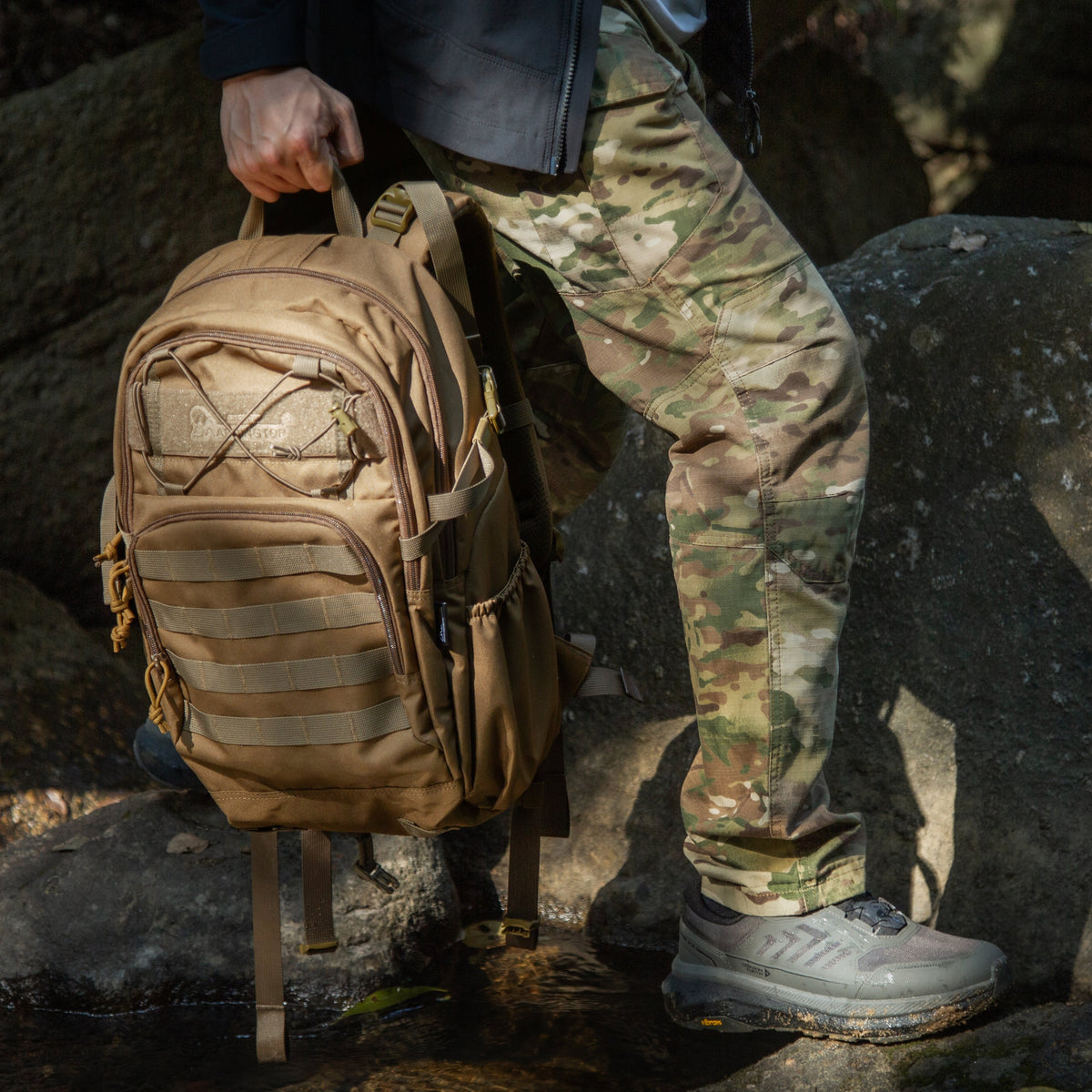 [M50553] 28L Tactical Backpack
