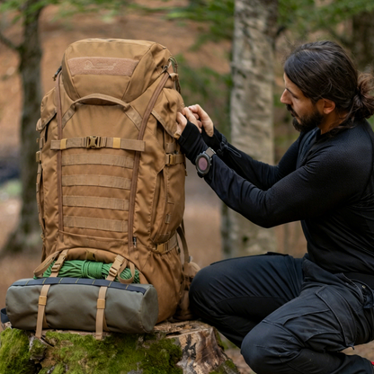 [M6729] 90L Hiking Internal Frame Backpack